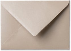 Umschlag Metallic 12 x 18 cm Sand